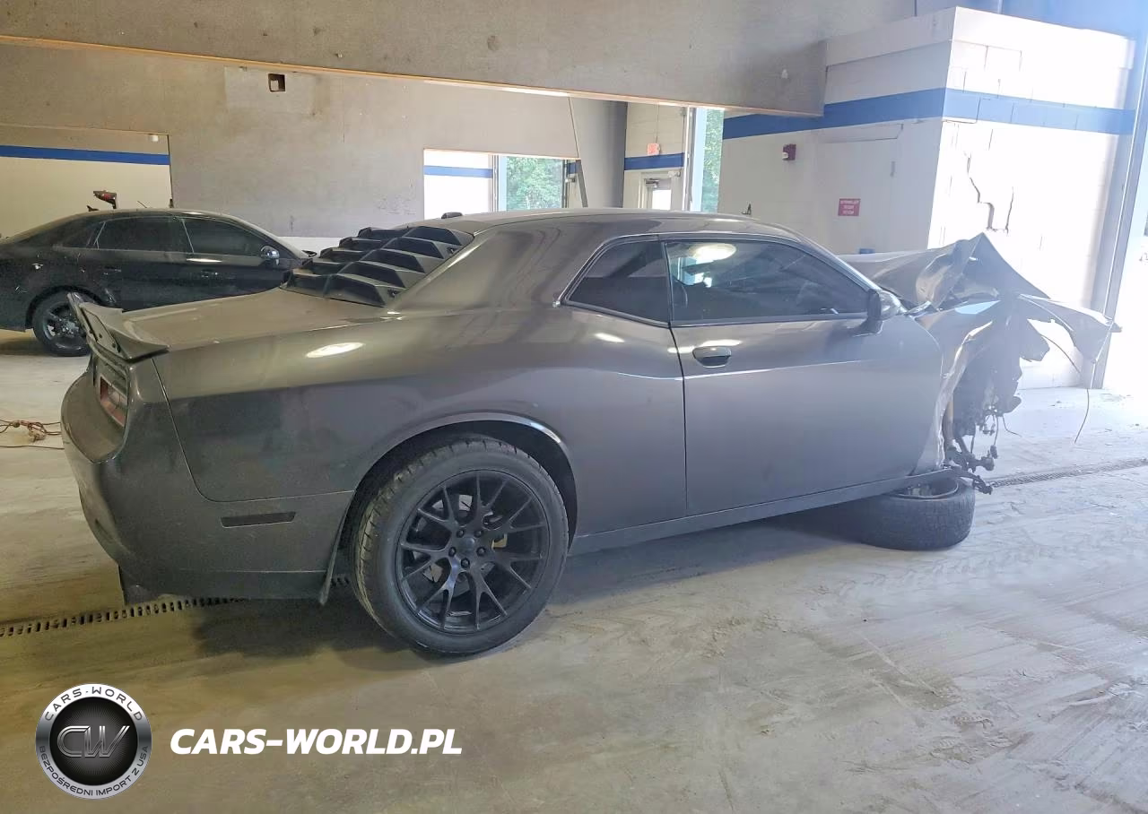 2015 Dodge Challenger Sxt VIN:2C3CDZAT2FH850512 - 3