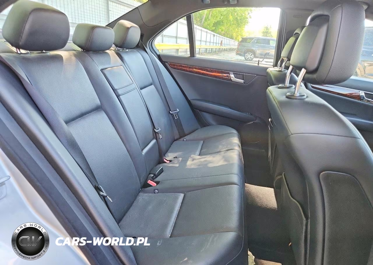 2011 Mercedes-Benz C 300 4Matic VIN:WDDGF8BB9BR148615 - 10