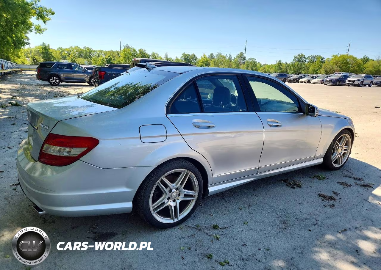 2011 Mercedes-Benz C 300 4Matic VIN:WDDGF8BB9BR148615 - 3