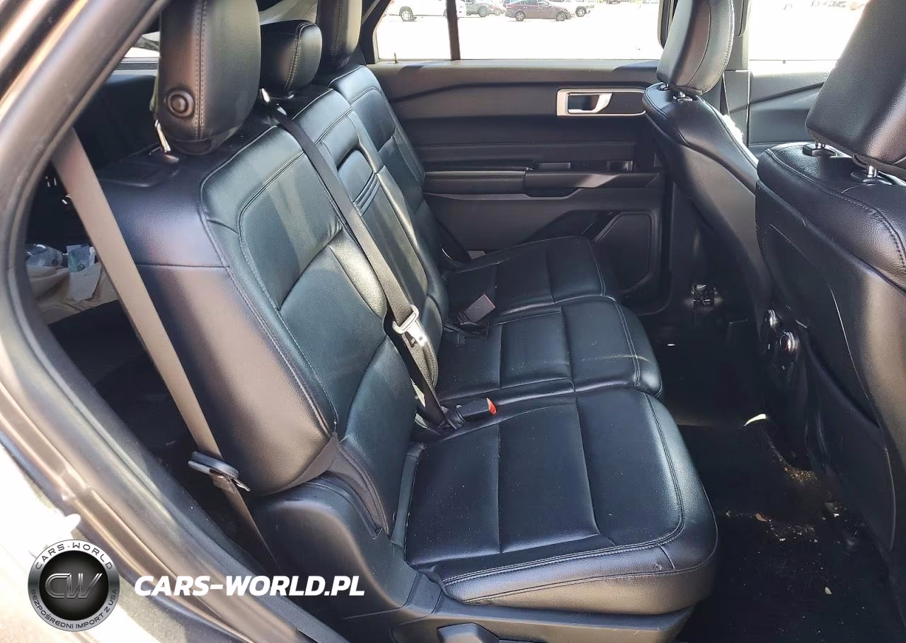 2020 Ford Explorer Xlt VIN:1FMSK8DH2LGB44674 - 11