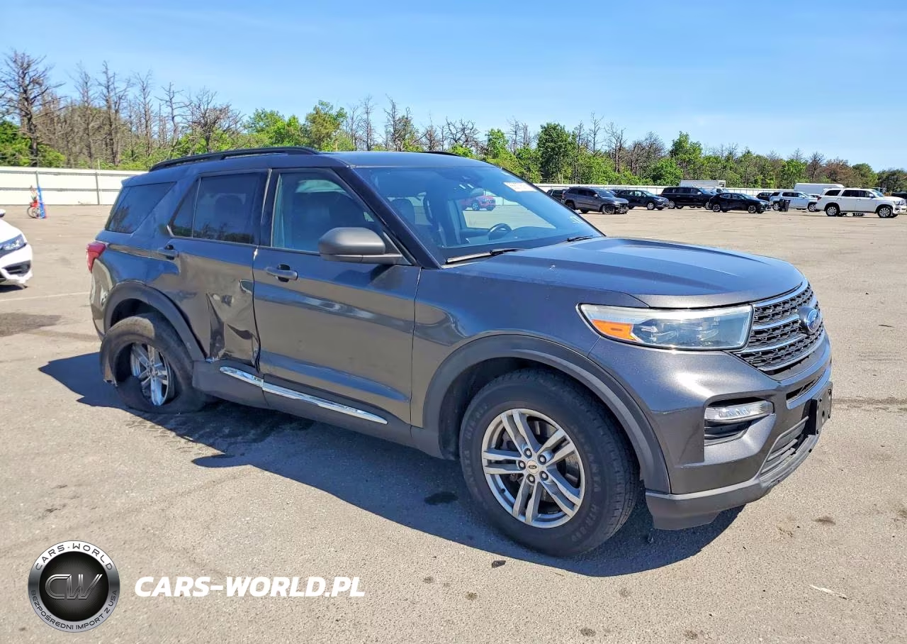 2020 Ford Explorer Xlt VIN:1FMSK8DH2LGB44674 - 4