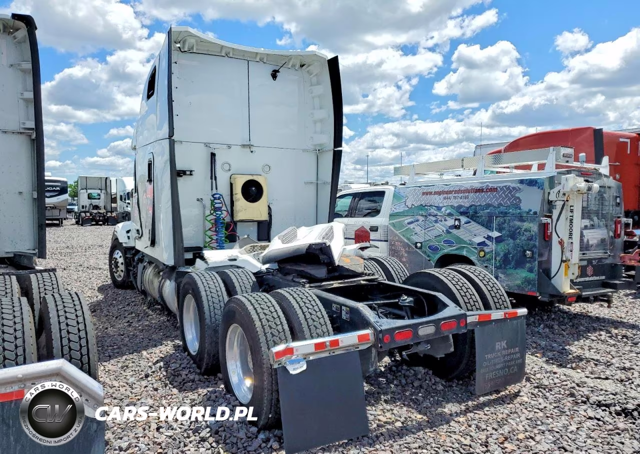 2023 Peterbilt 579 Semi Truck VIN:1XPBD49X6PD863536 - 3