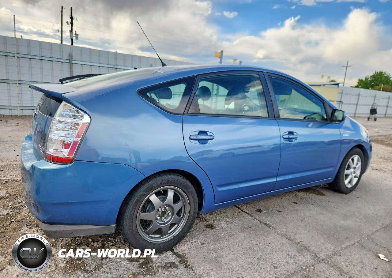 2008 Toyota Prius Touring VIN:JTDKB20U187783060 - 3