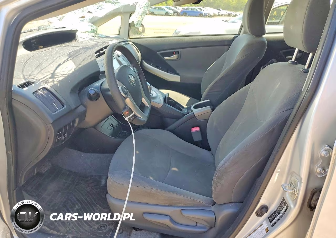 2012 Toyota Prius Two VIN:JTDKN3DU9C1567542 - 7
