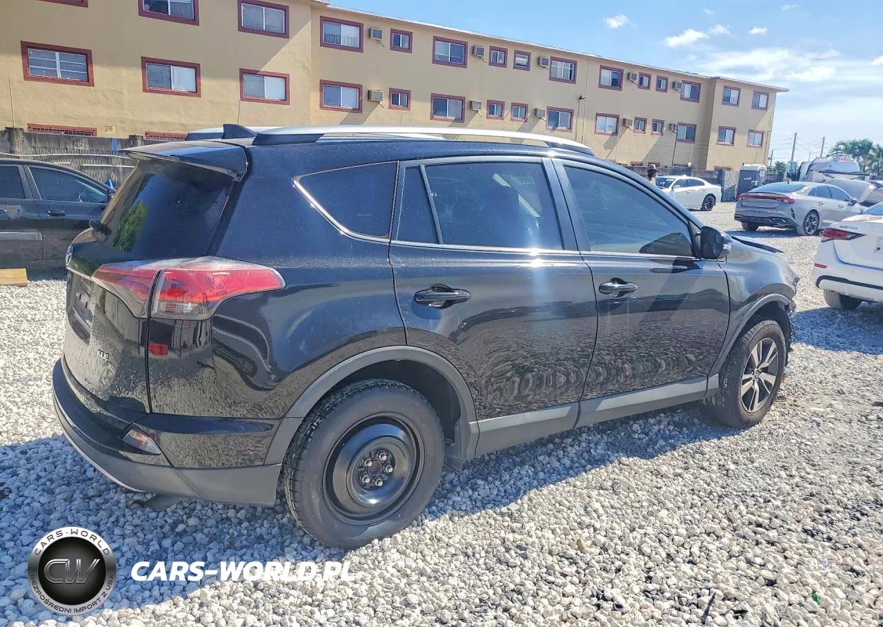 2017 Toyota Rav4 Xle VIN:2T3WFREV5HW368828 - 3