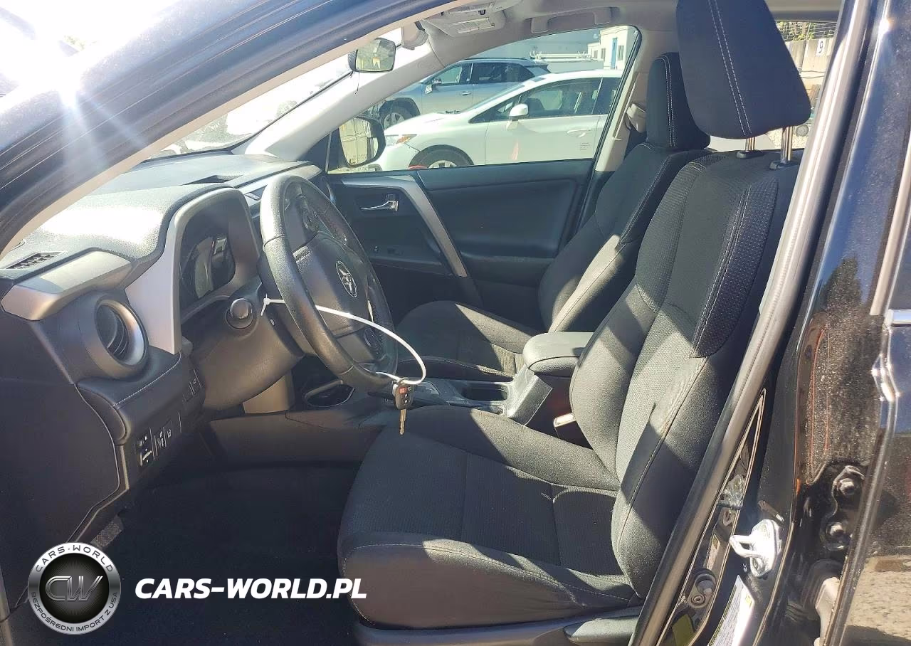 2017 Toyota Rav4 Xle VIN:2T3WFREV5HW368828 - 7