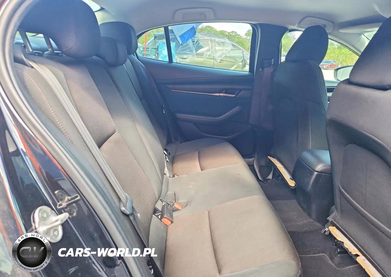 2021 Mazda 3 VIN:3MZBPAAL5MM253463 - 10