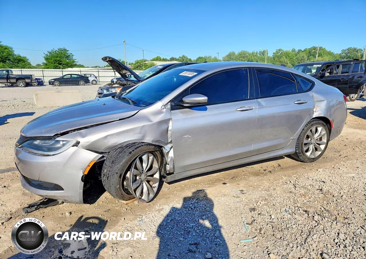 2015 Chrysler 200 S VIN:1C3CCCBB5FN749722 - 1