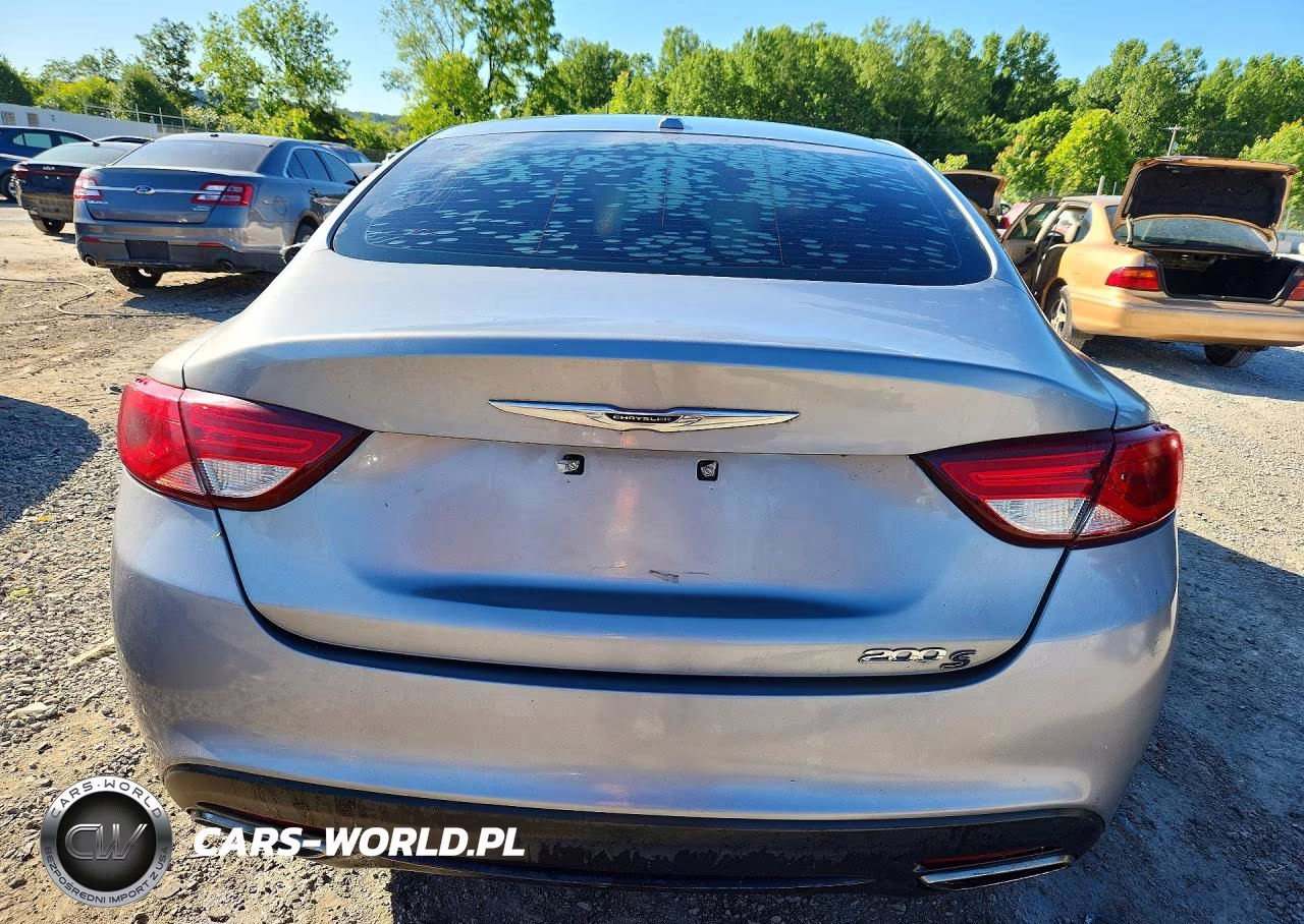 2015 Chrysler 200 S VIN:1C3CCCBB5FN749722 - 6