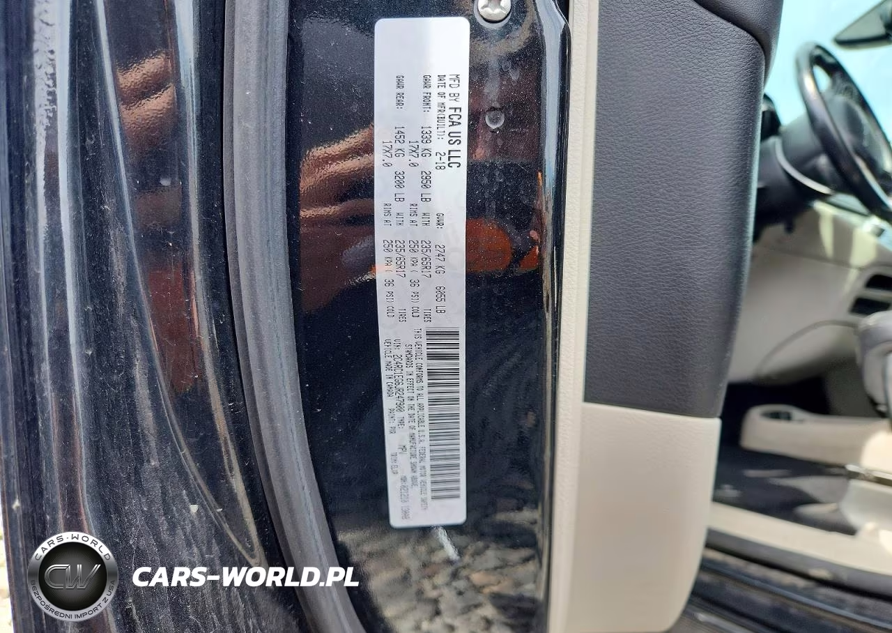 2018 Chrysler Pacifica Touring L Plus VIN:2C4RC1EG6JR247900 - 13