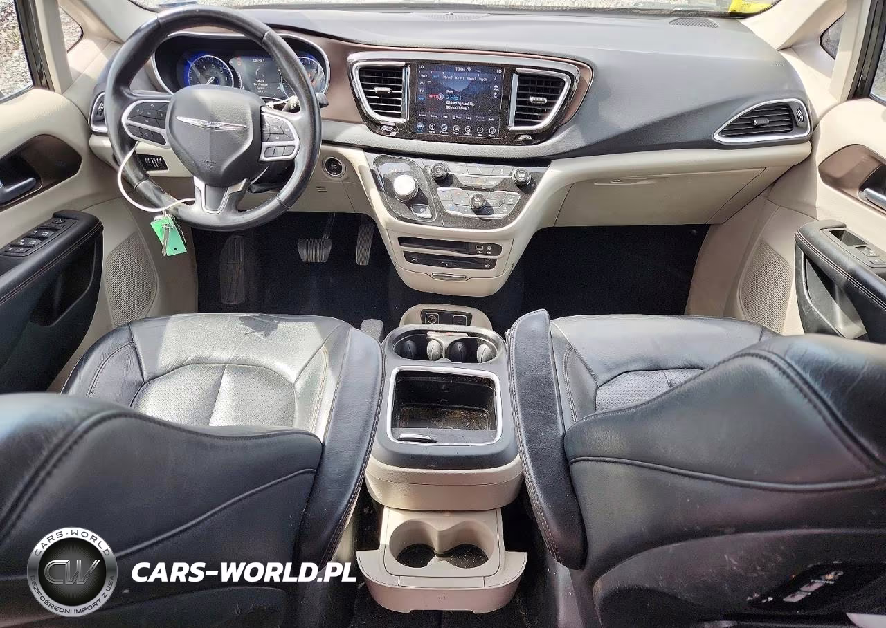 2018 Chrysler Pacifica Touring L Plus VIN:2C4RC1EG6JR247900 - 8