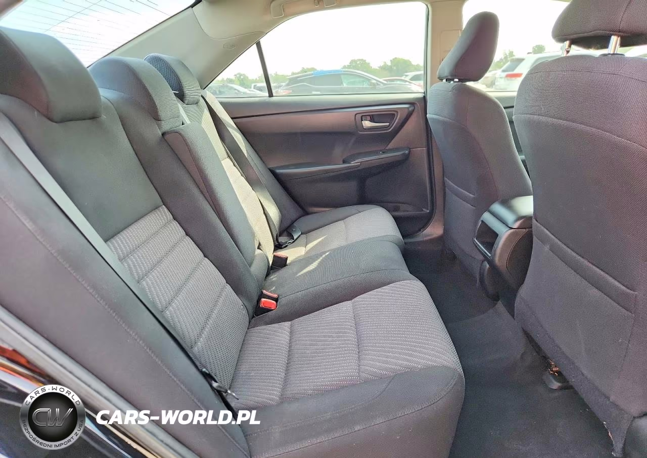 2016 Toyota Camry Le VIN:4T4BF1FK6GR556050 - 10