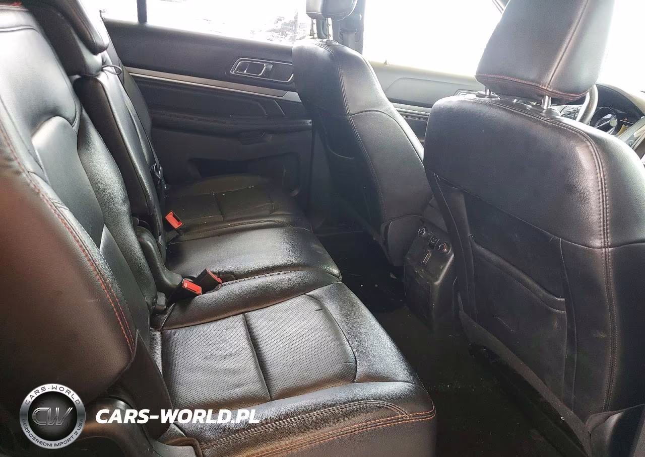 2019 Ford Explorer Sport VIN:1FM5K8GT7KGB16316 - 10