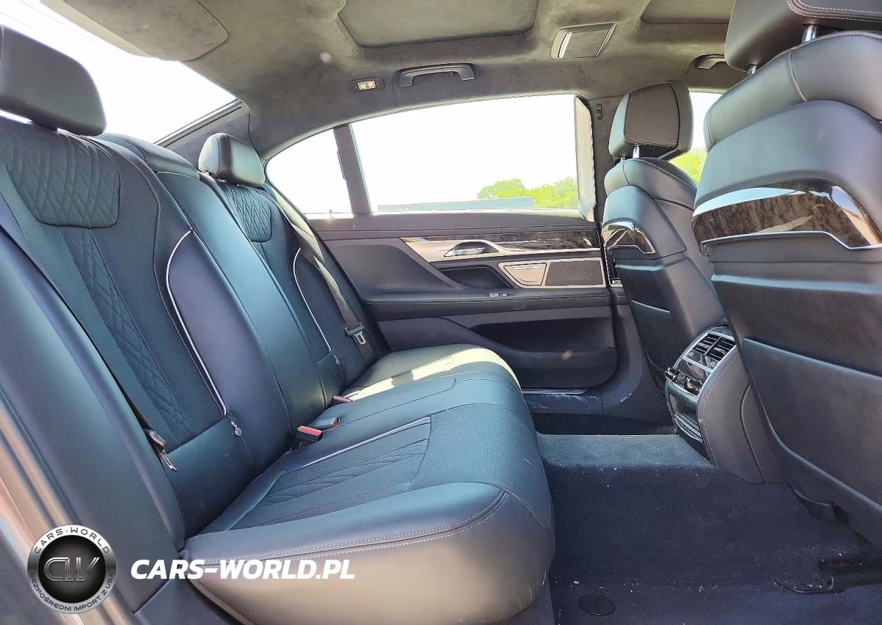 2017 BMW 750 Xi VIN:WBA7F2C53HG421811 - 10