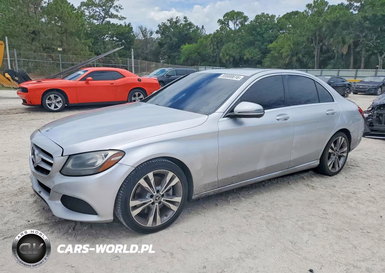2018 Mercedes-Benz C 300 – zdjęcie 1 z 12