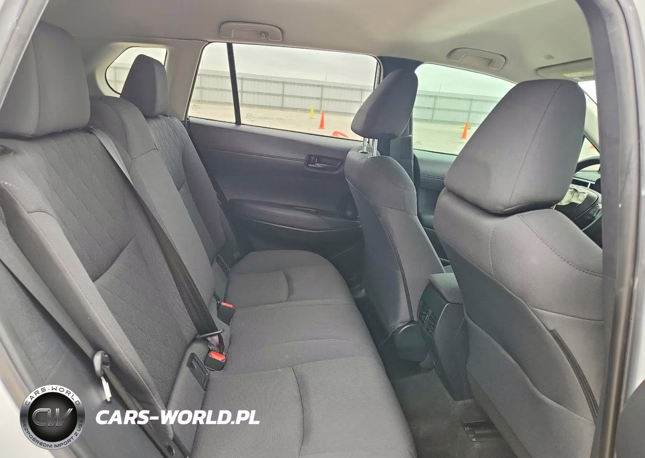 2022 Toyota Corolla Cross Le VIN:7MUCAAAG5NV016832 - 11