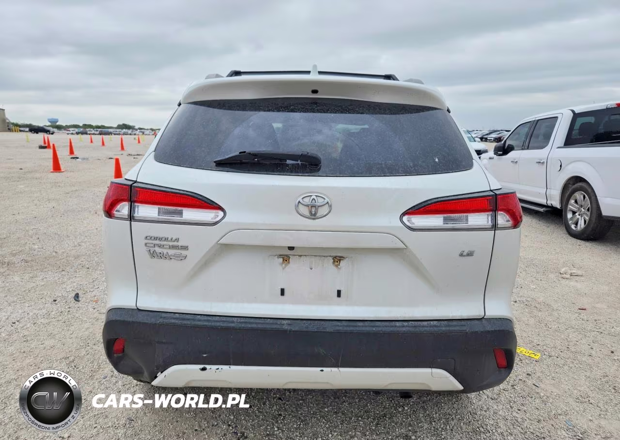 2022 Toyota Corolla Cross Le VIN:7MUCAAAG5NV016832 - 6
