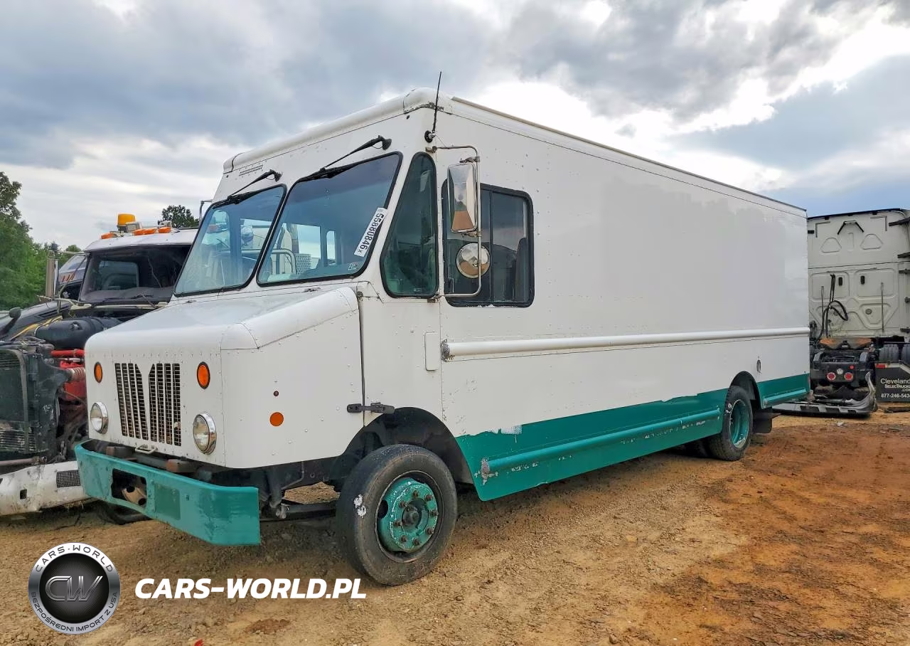 2011 Workhorse W62 Delivery Truck – zdjęcie 1 z 14
