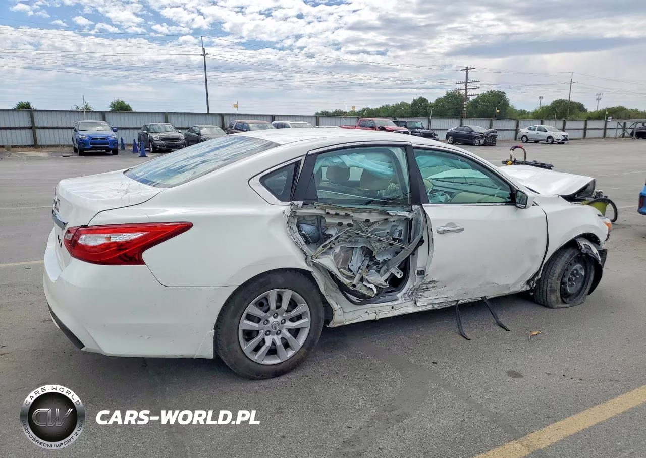 2017 Nissan Altima 2.5 S VIN:1N4AL3AP5HN346378 - 3