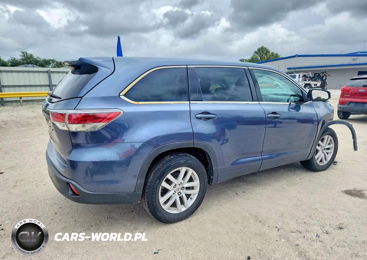 2014 Toyota Highlander Le VIN:5TDZKRFH6ES020003 - 3