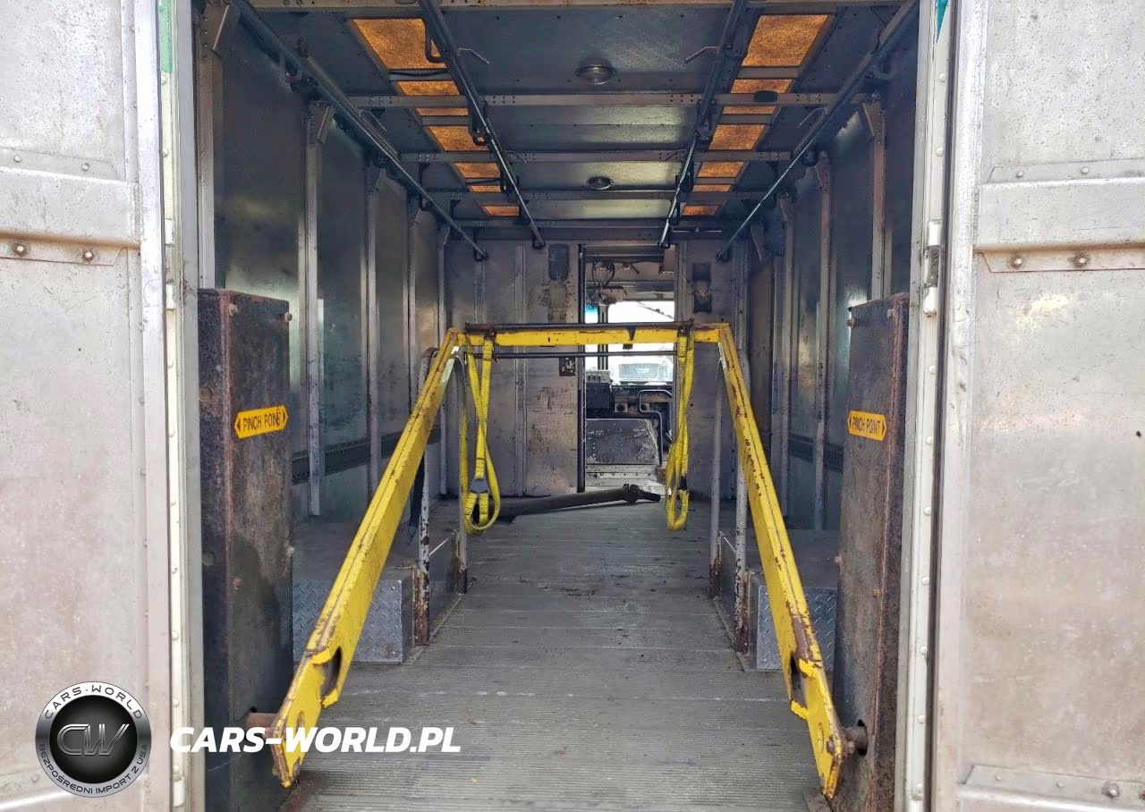 2009 Freightliner Mt45 Chassis Delivery Truck VIN:4UZAAPDU99CAL9168 - 10