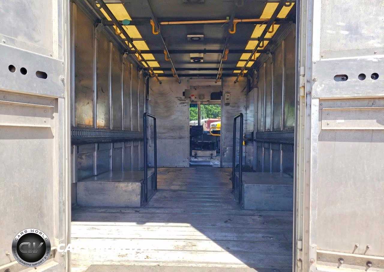 2017 Freightliner Mt45 Chassis Delivery Truck VIN:4UZAAPDU3HCJF4811 - 10