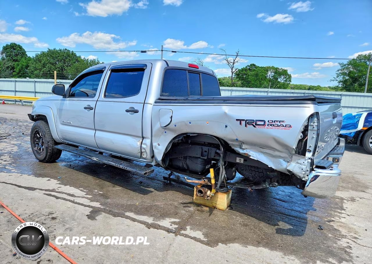 2013 Toyota Tacoma Double Cab VIN:3TMLU4EN4DM109562 - 2