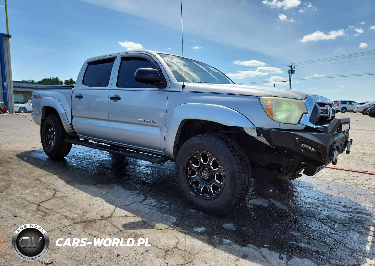 2013 Toyota Tacoma Double Cab VIN:3TMLU4EN4DM109562 - 4