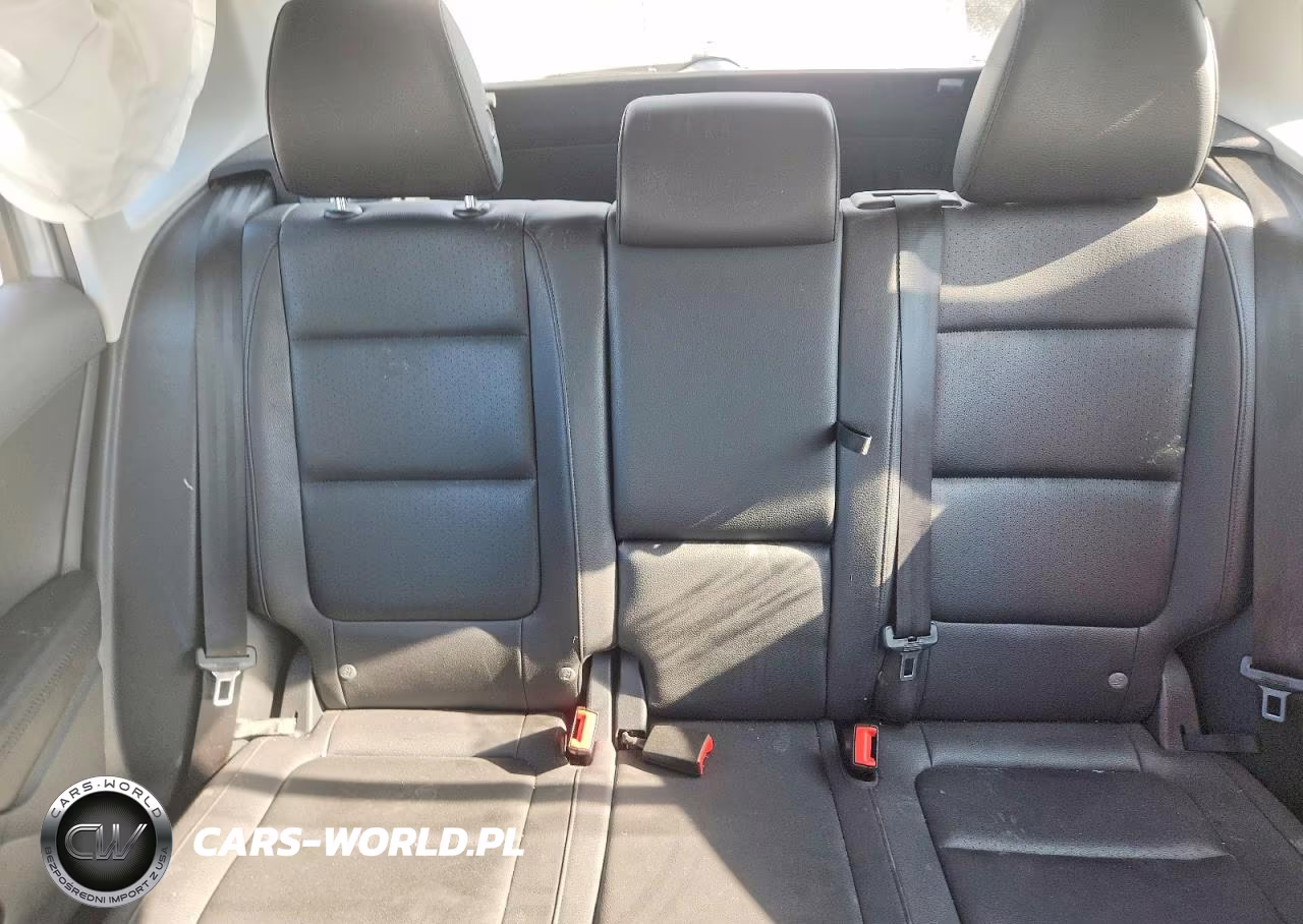 2016 Volkswagen Tiguan S VIN:WVGBV7AX1GW024941 - 10