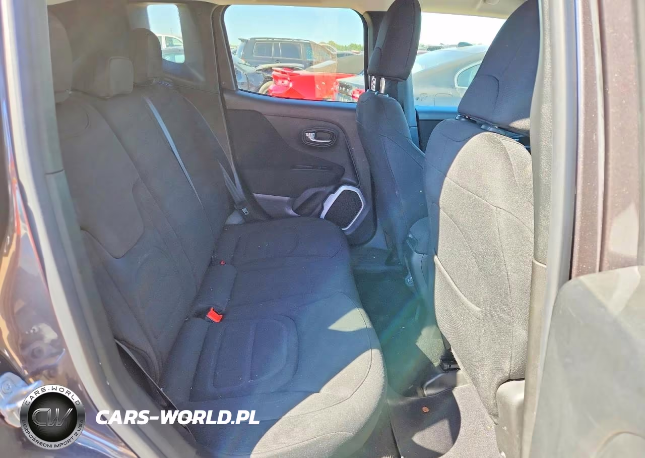 2018 Jeep Renegade Latitude VIN:ZACCJABB7JPH03069 - 10