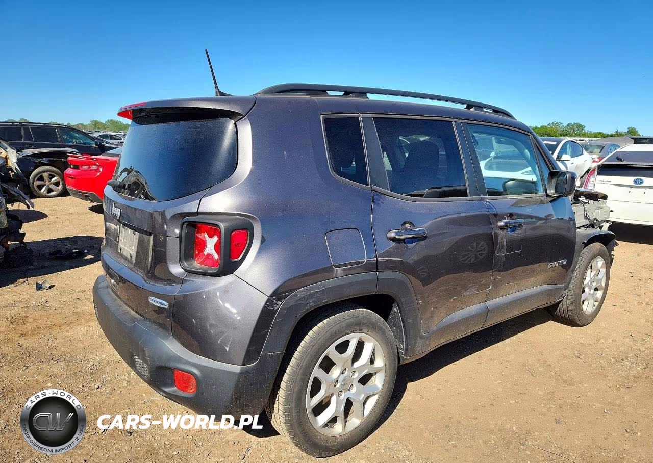2018 Jeep Renegade Latitude VIN:ZACCJABB7JPH03069 - 3