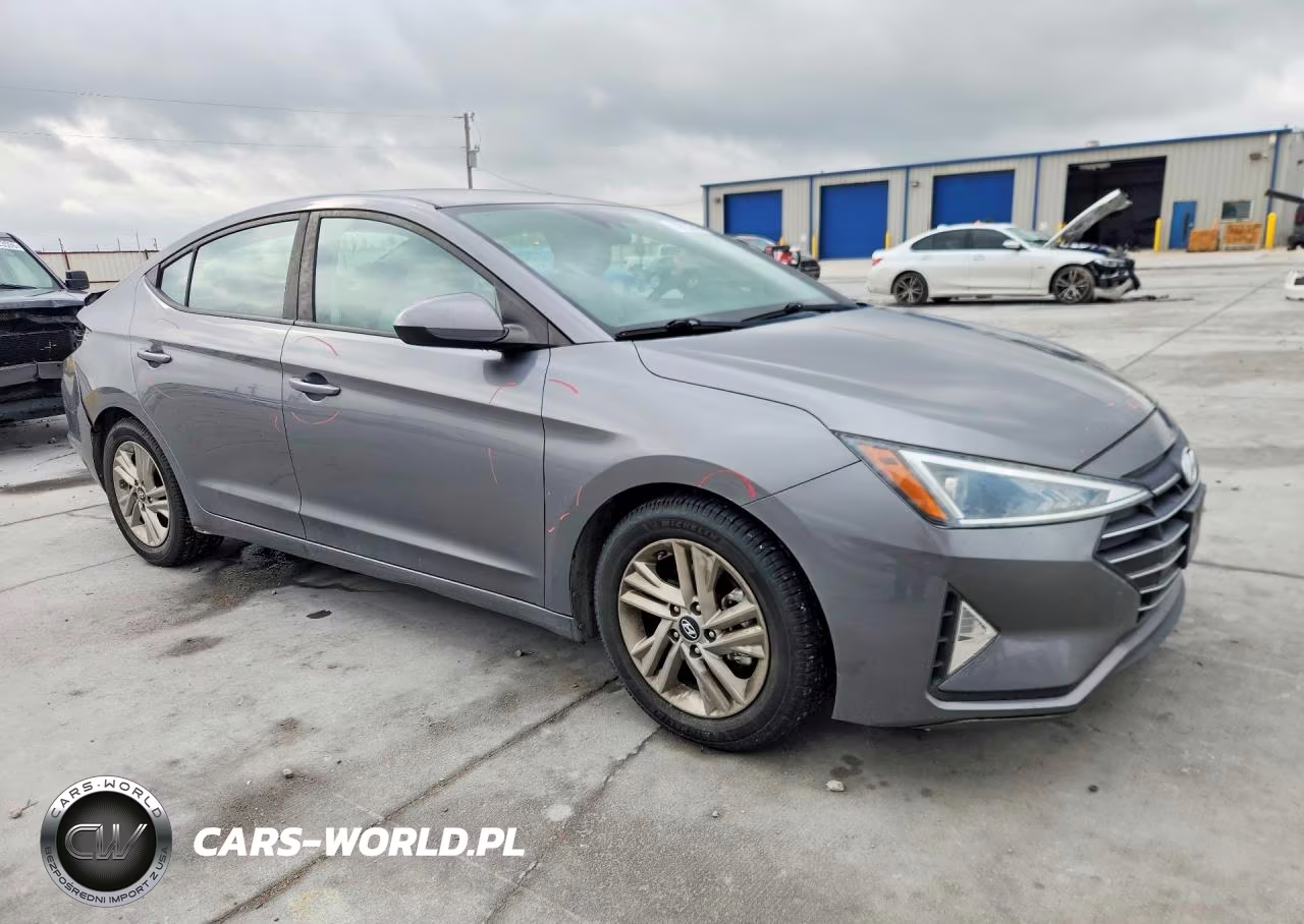 2019 Hyundai Elantra Sel VIN:5NPD84LF4KH480549 - 4