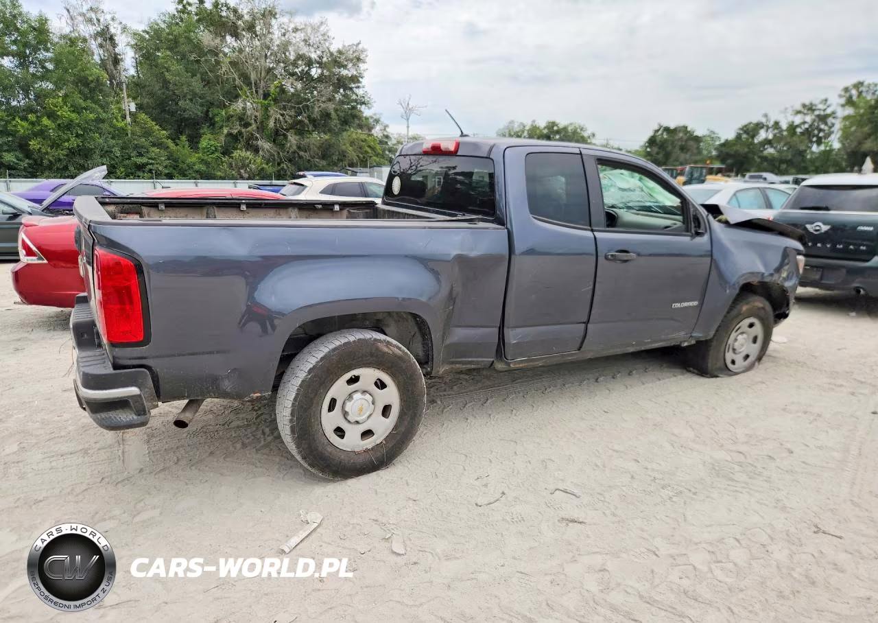 2017 Chevrolet Colorado VIN:1GCHSBEA9H1263443 - 3