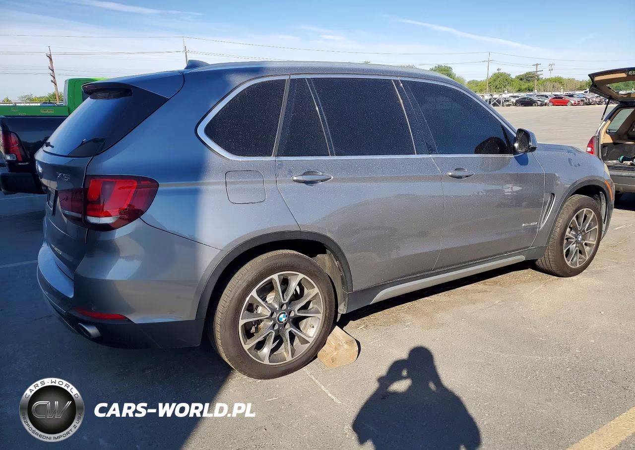 2017 BMW X5 Sdrive35I VIN:5UXKR2C34H0U21875 - 3