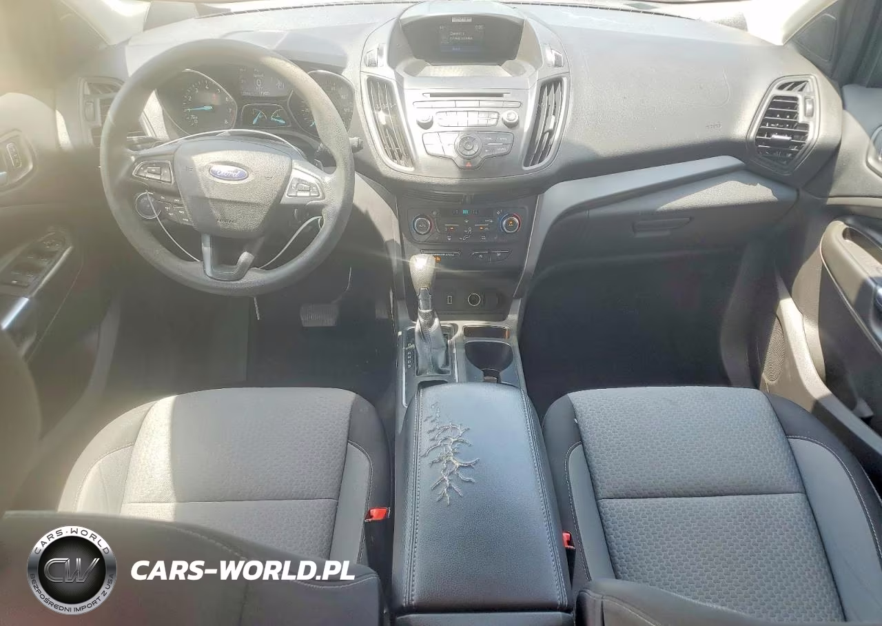 2017 Ford Escape Se VIN:1FMCU0GD6HUE18945 - 8