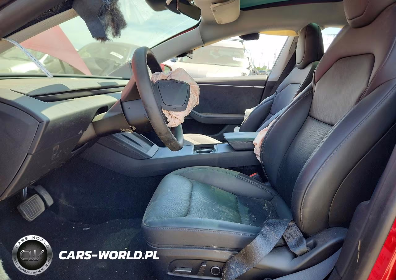 2025 Tesla Model 3 VIN:5YJ3E1EB3SF938187 - 7