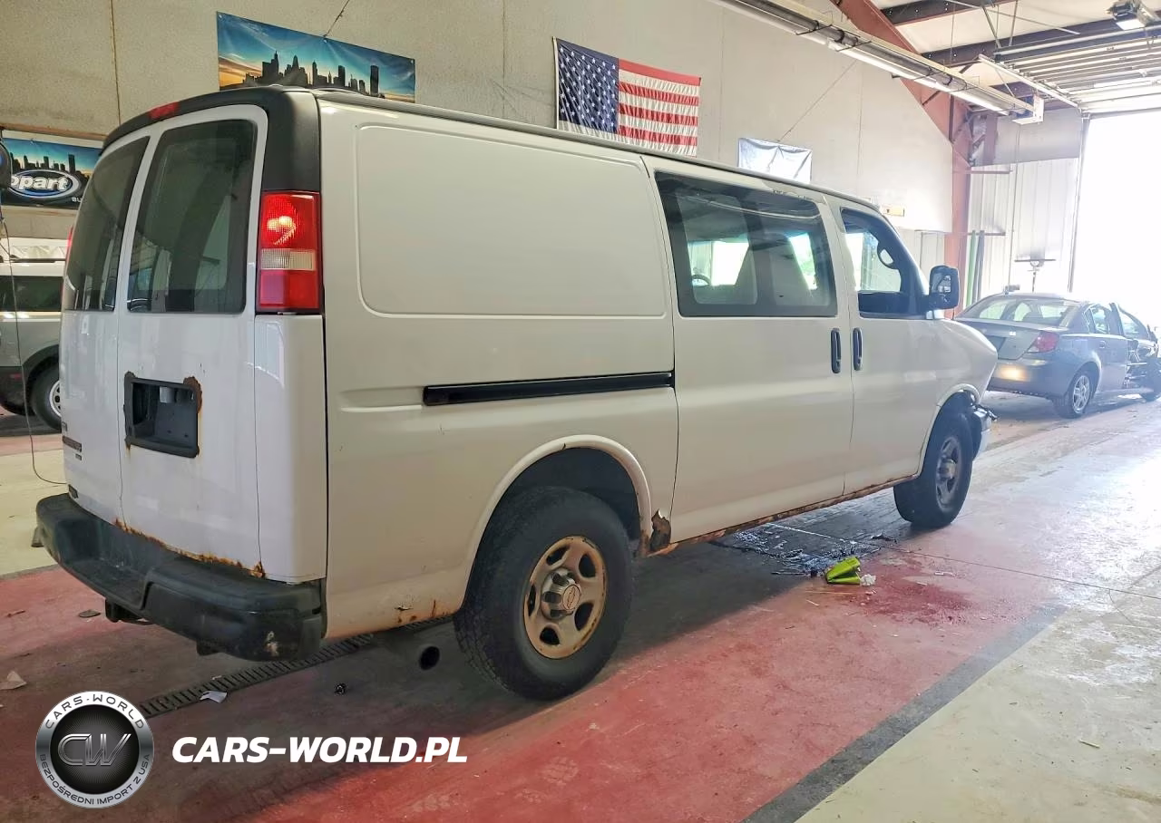 2008 Chevrolet Express G1500 VIN:1GCFH154381213146 - 3