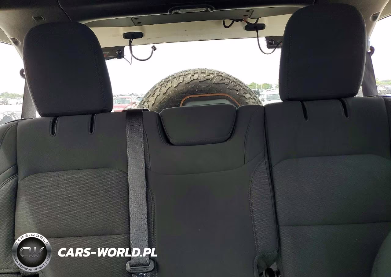 2021 Jeep Wrangler Unlimited Sport VIN:1C4HJXDNXMW731150 - 10