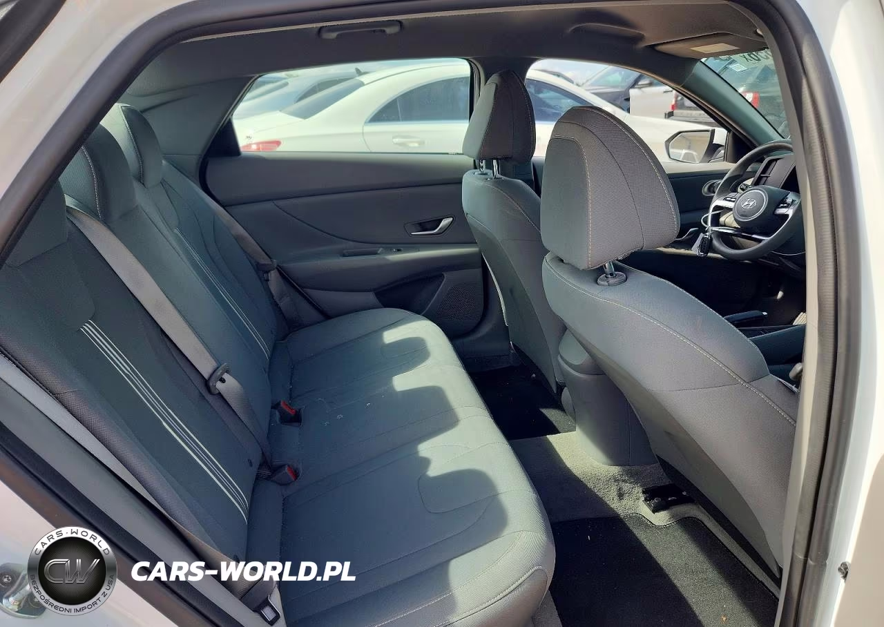 2021 Hyundai Elantra Sel VIN:5NPLM4AG8MH034782 - 10