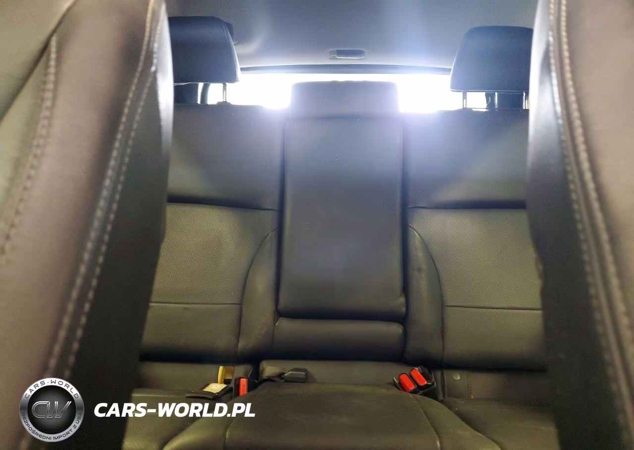 2017 Subaru Outback 2.5I Limited VIN:4S4BSANC1H3383741 - 10