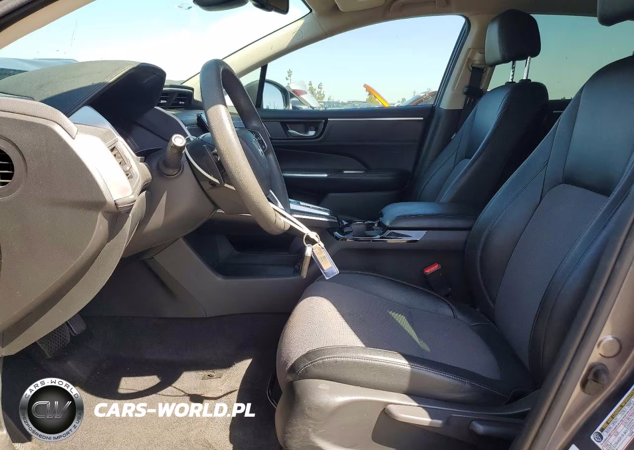 2018 Honda Clarity VIN:JHMZC5F17JC000197 - 7