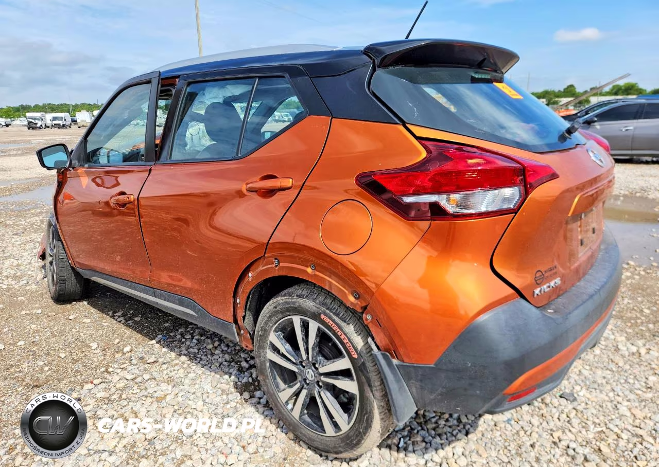 2018 Nissan Kicks Sr VIN:3N1CP5CU0JL531422 - 2