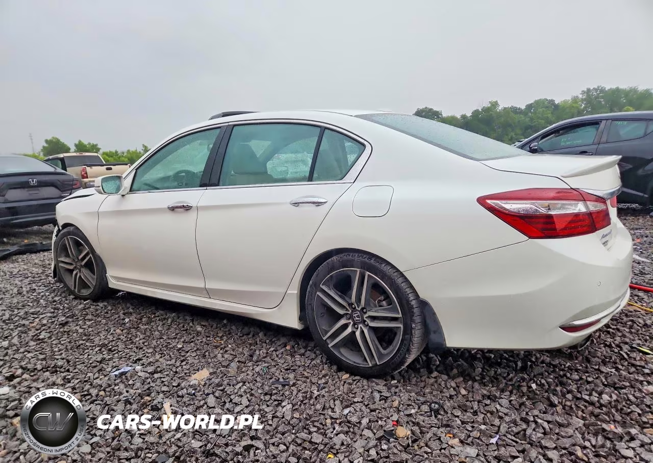 2017 Honda Accord Touring VIN:1HGCR3F97HA025558 - 2