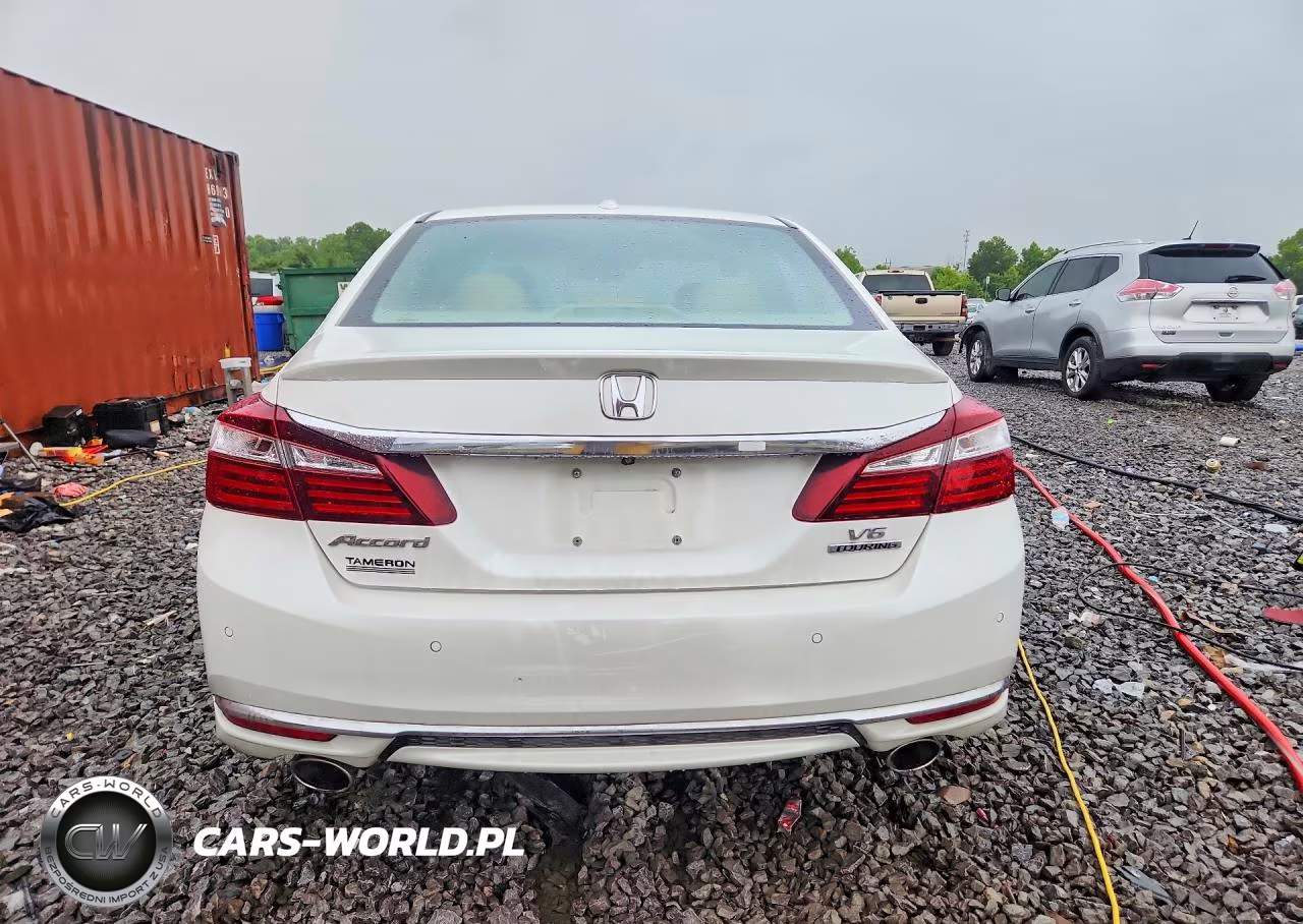 2017 Honda Accord Touring VIN:1HGCR3F97HA025558 - 6