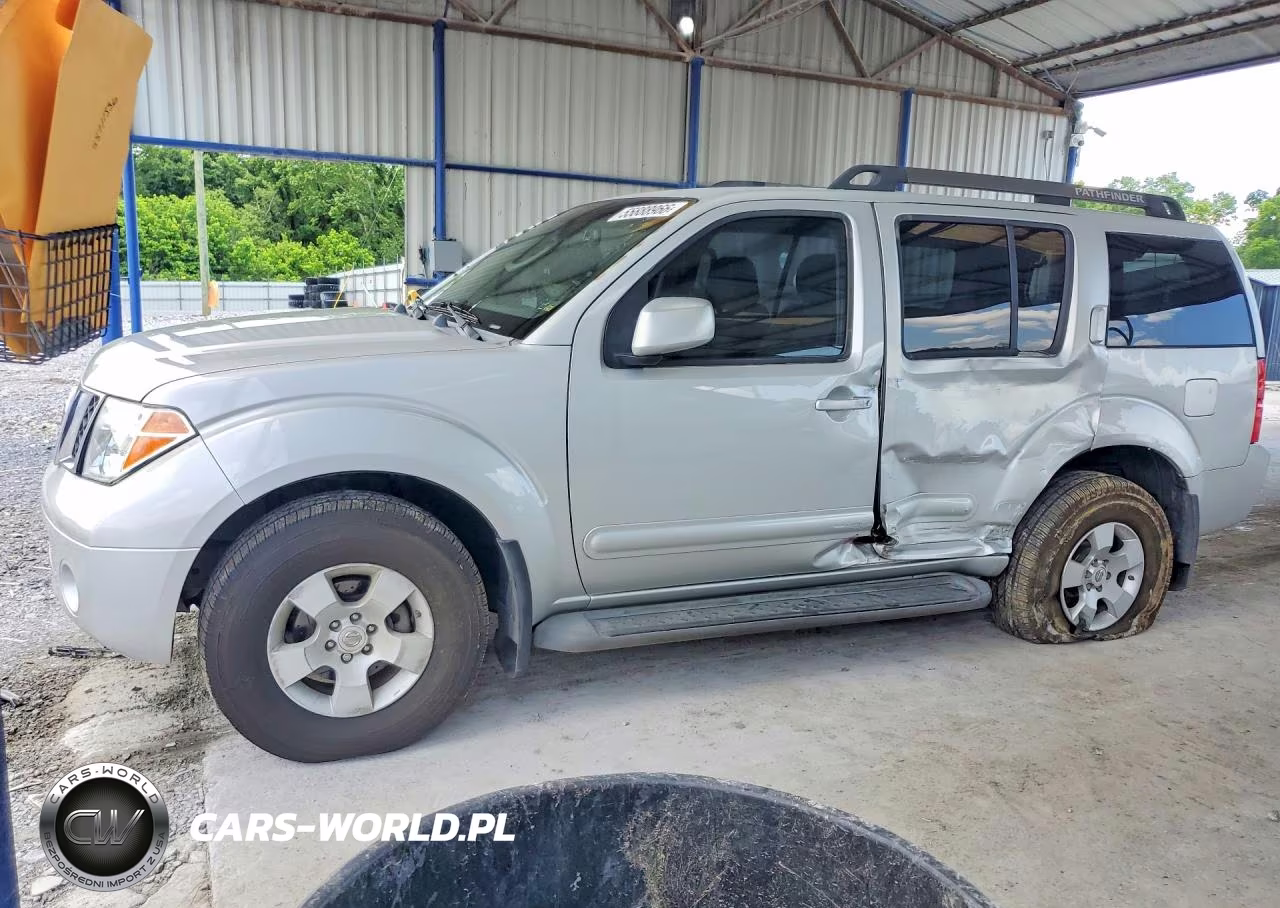 2005 Nissan Pathfinder Xe