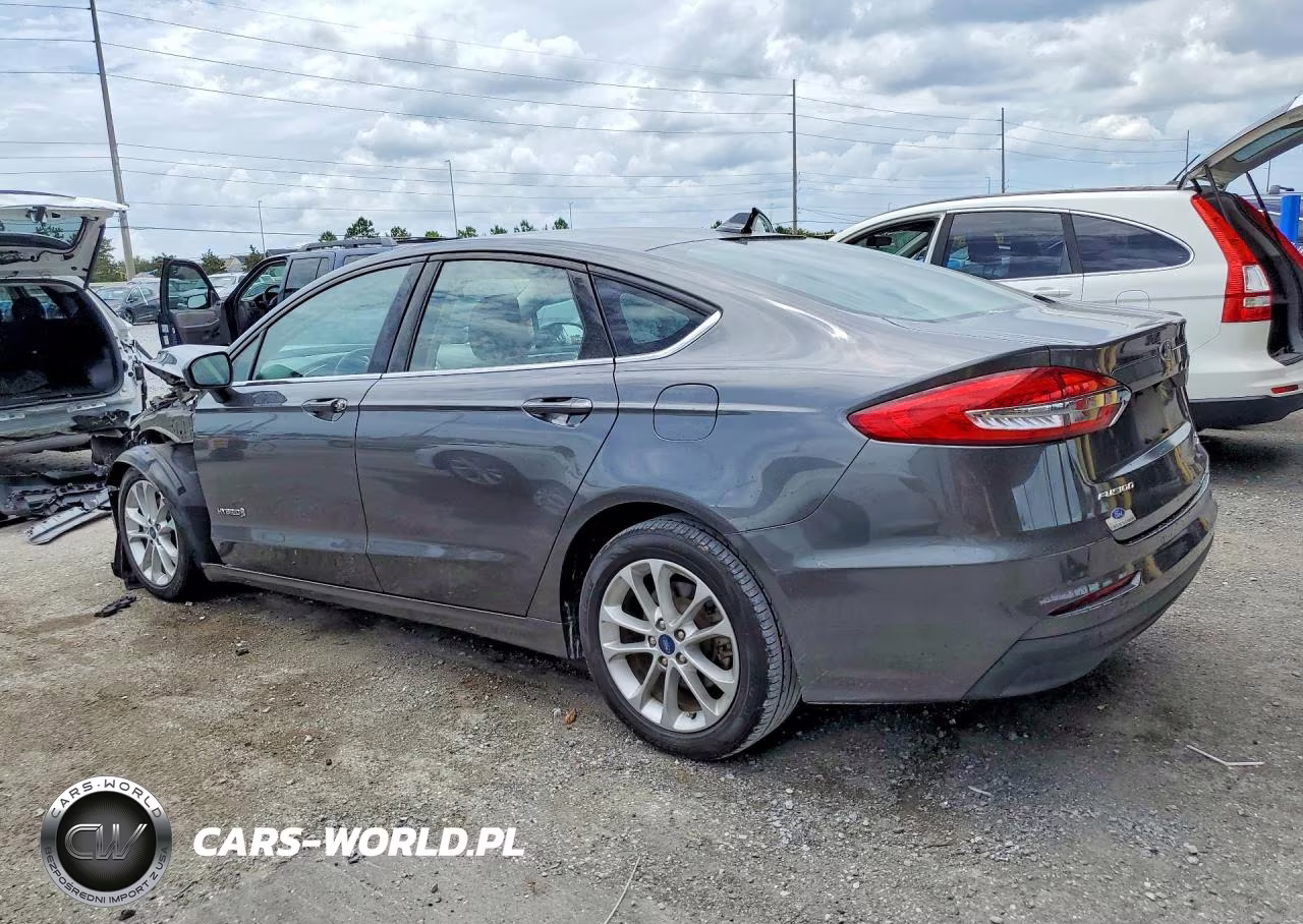 2019 Ford Fusion Se VIN:3FA6P0LUXKR125522 - 2