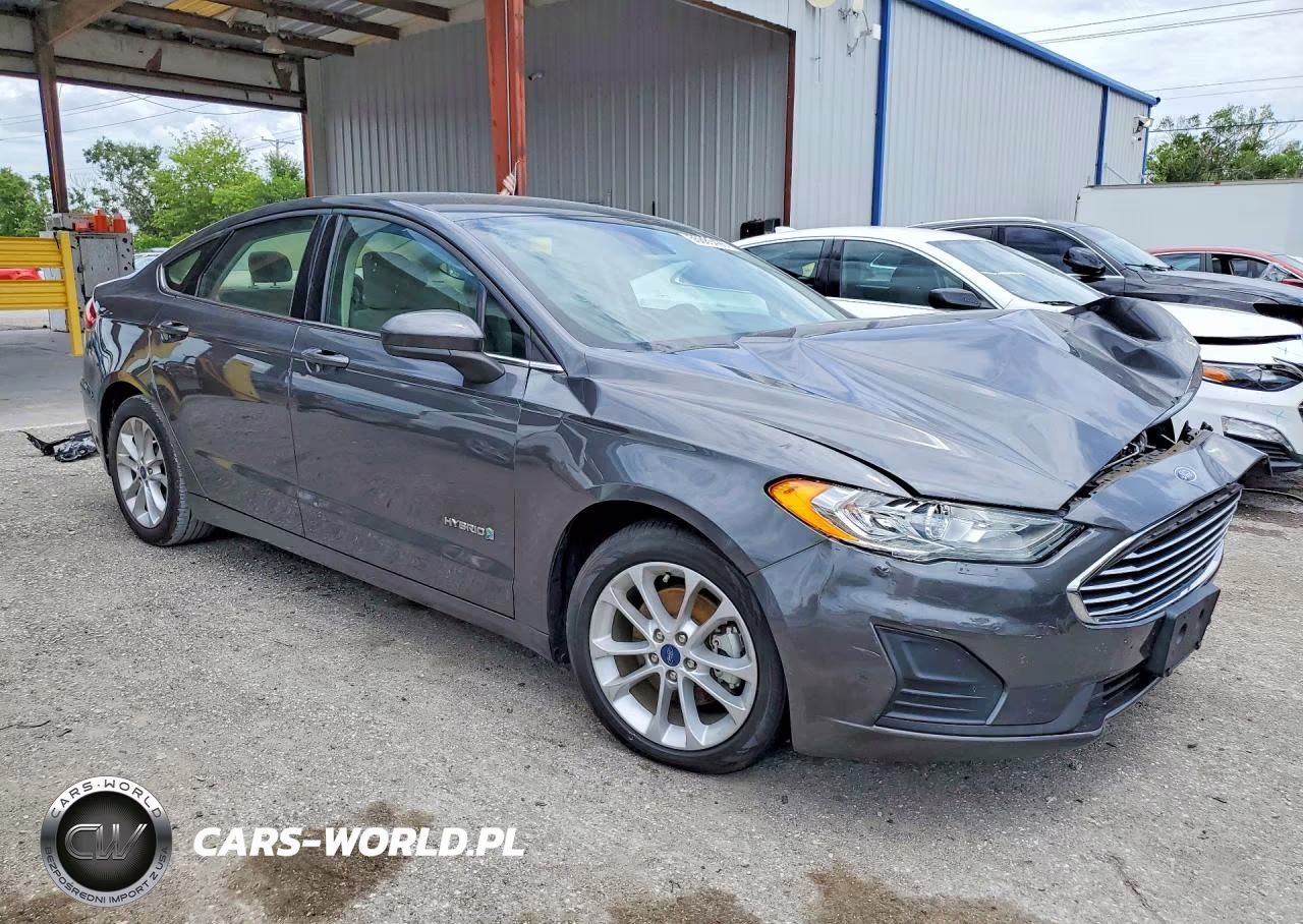 2019 Ford Fusion Se VIN:3FA6P0LUXKR125522 - 4
