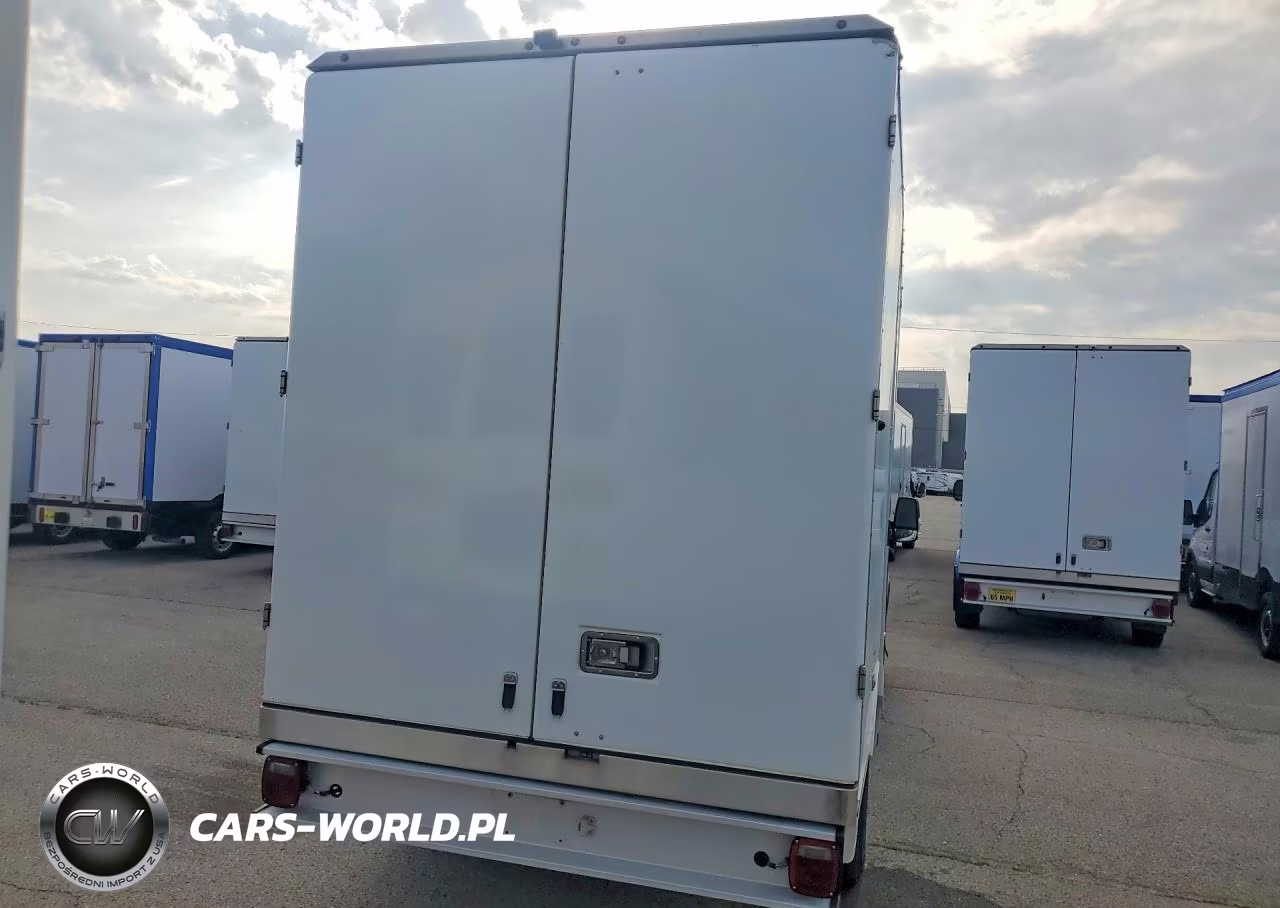 2020 Ford Transit Delivery Truck VIN:1FDBW5Z82LKA95579 - 6