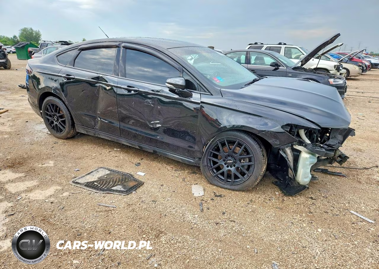 2015 Ford Fusion Se VIN:3FA6P0H9XFR118175 - 4