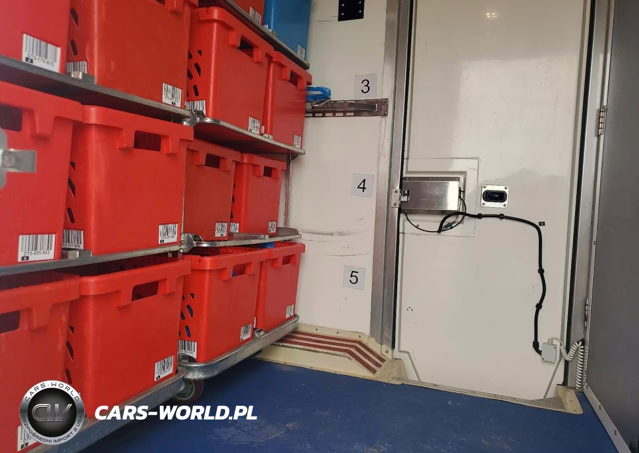 2020 Ford Transit T-350 VIN:1FDBW5Z80LKB07468 - 11